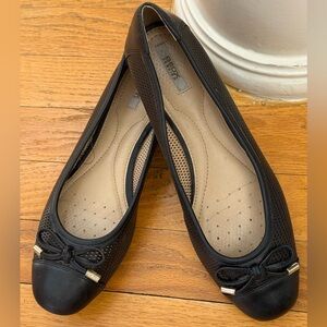 Geox Respira Leather Flats, size 7.5